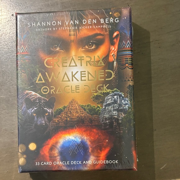 Muse Oracle Press Other - Creatrix Awakened Oracle Deck